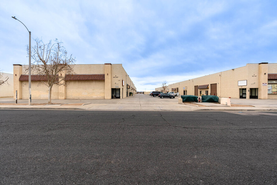 39360 3rd St E, Palmdale, CA en venta - Foto del edificio - Imagen 2 de 17