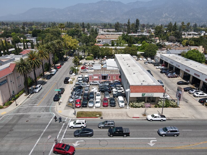 2151 E Colorado Blvd, Pasadena, CA en alquiler - Foto del edificio - Imagen 2 de 4