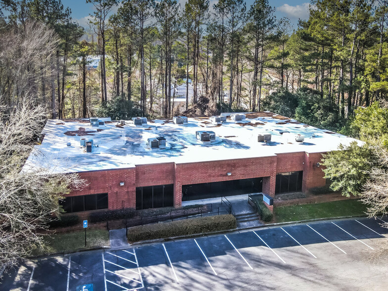 8215 Roswell Rd, Atlanta, GA en alquiler - Foto principal - Imagen 1 de 9