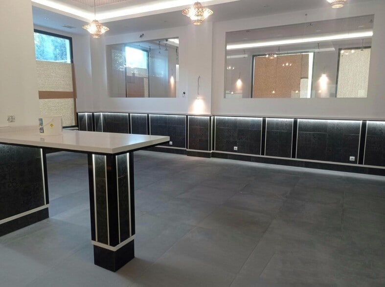 Local en Córdoba, Córdoba en alquiler - Foto del interior - Imagen 3 de 17