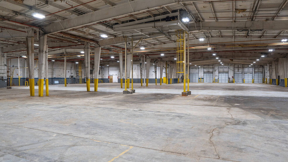 595 Industrial Dr, Jackson, MS en alquiler - Foto del interior - Imagen 1 de 4