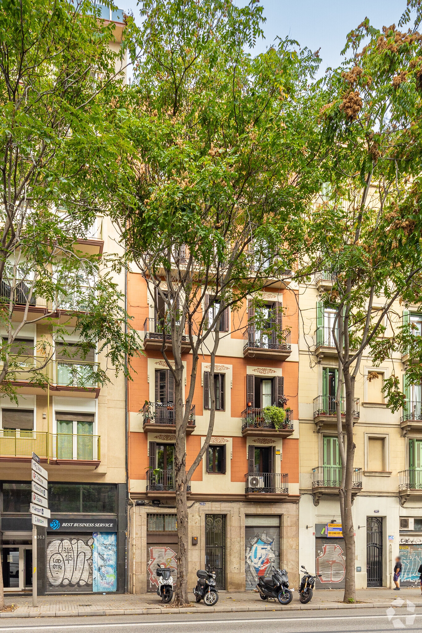 Edificio residencial en Barcelona, Barcelona en venta Foto principal- Imagen 1 de 2