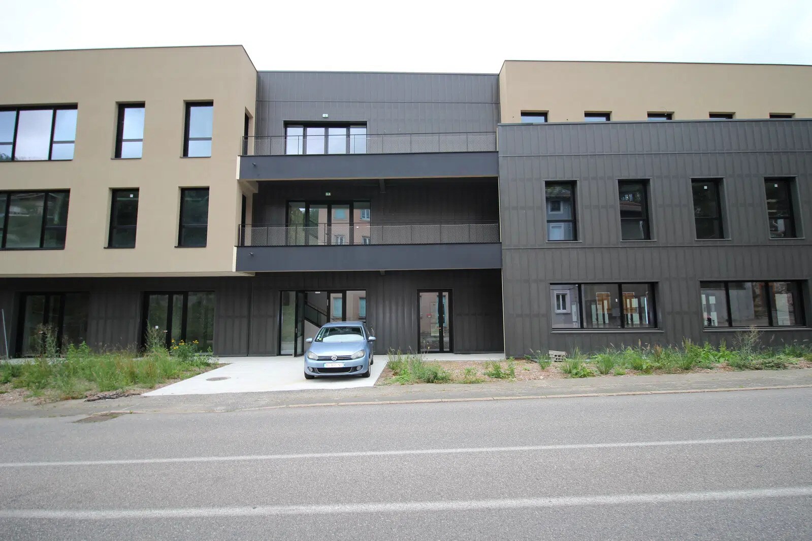 17 Rue De Paris, Tarare en venta Foto del edificio- Imagen 1 de 12