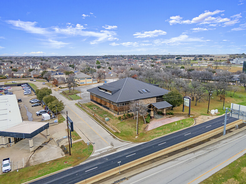 3901 Airport Fwy, Bedford, TX en alquiler - Foto del edificio - Imagen 3 de 9