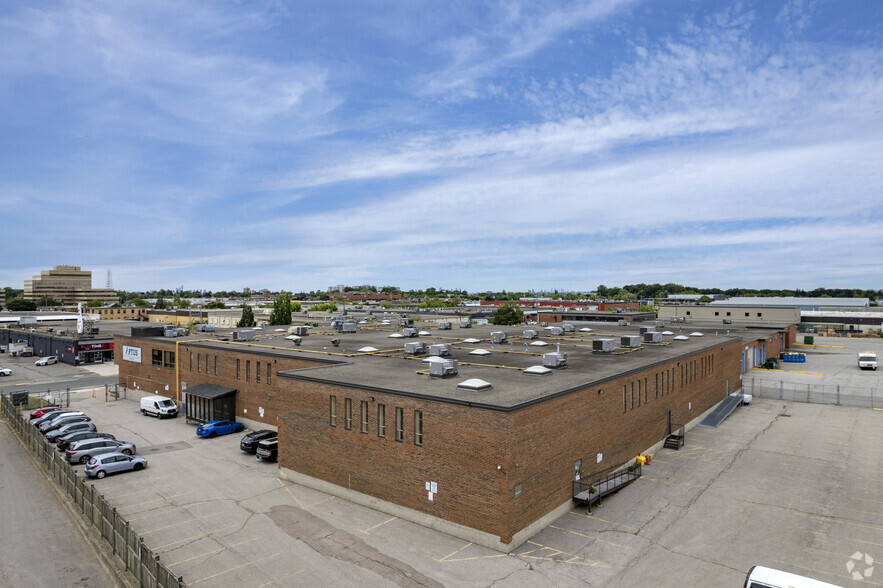 40 Samor Rd, Toronto, ON en alquiler - Foto del edificio - Imagen 3 de 6