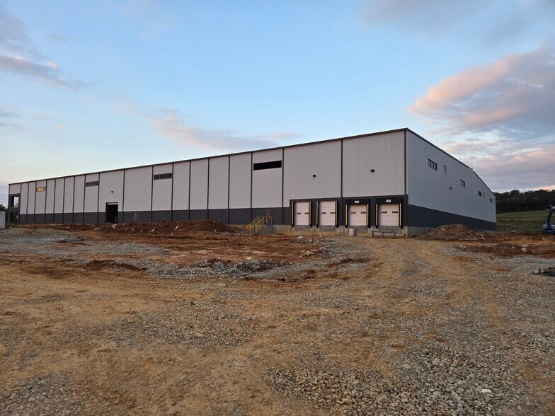 475 Shelton Ln, Russellville, KY en venta - Foto del edificio - Imagen 2 de 16