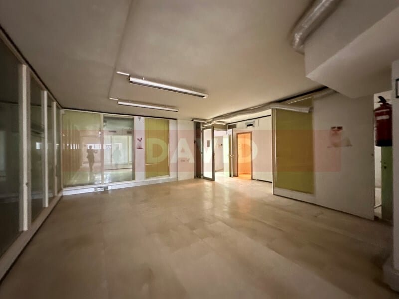 Esplugues de Llobregat, BAR 08950 - Unidad 1 - - Foto del interior - Image 1 of 12