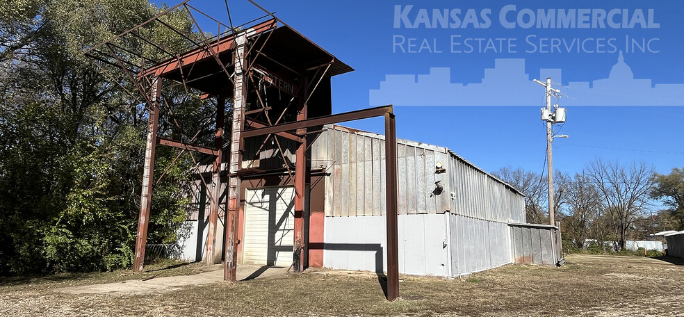 1801 SE Madison Ave, Topeka, KS en alquiler - Foto del edificio - Imagen 1 de 5