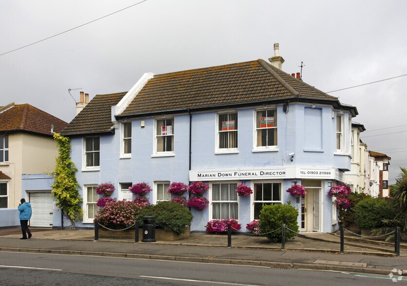 59-61 Lyndhurst Rd, Worthing en venta - Foto principal - Imagen 1 de 2