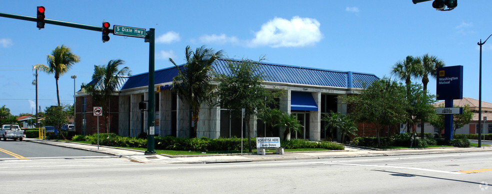 7591-7915 S Dixie Hwy, West Palm Beach, FL en alquiler - Foto del edificio - Imagen 3 de 12