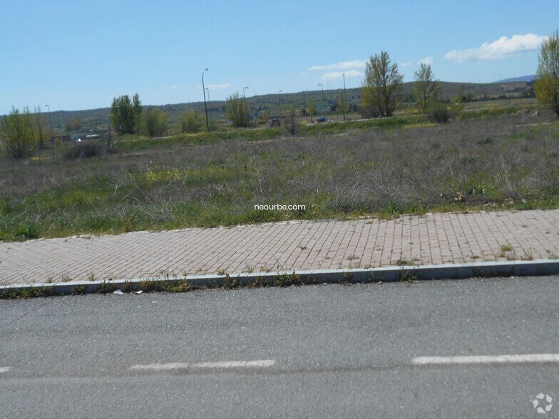 Terreno en Ávila, Ávila en venta - Foto del edificio - Imagen 3 de 11