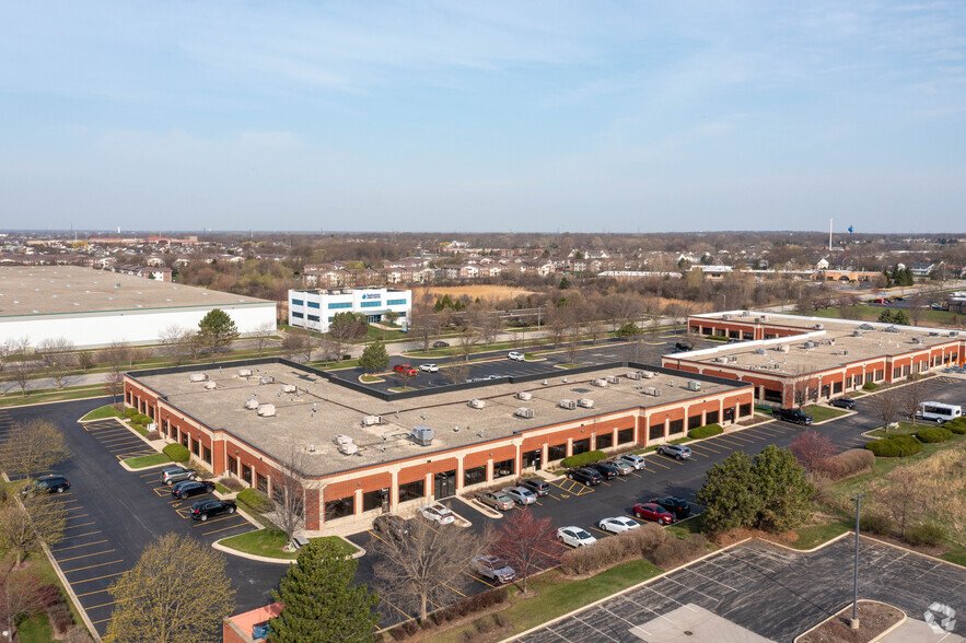 480 Quadrangle Dr, Bolingbrook, IL en alquiler - Vista aérea - Imagen 1 de 10