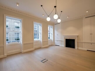 Más detalles de 17 Carlisle St, London - Oficina en alquiler