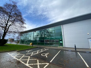 15 Marchburn Dr, Paisley en alquiler Foto del edificio- Imagen 2 de 4