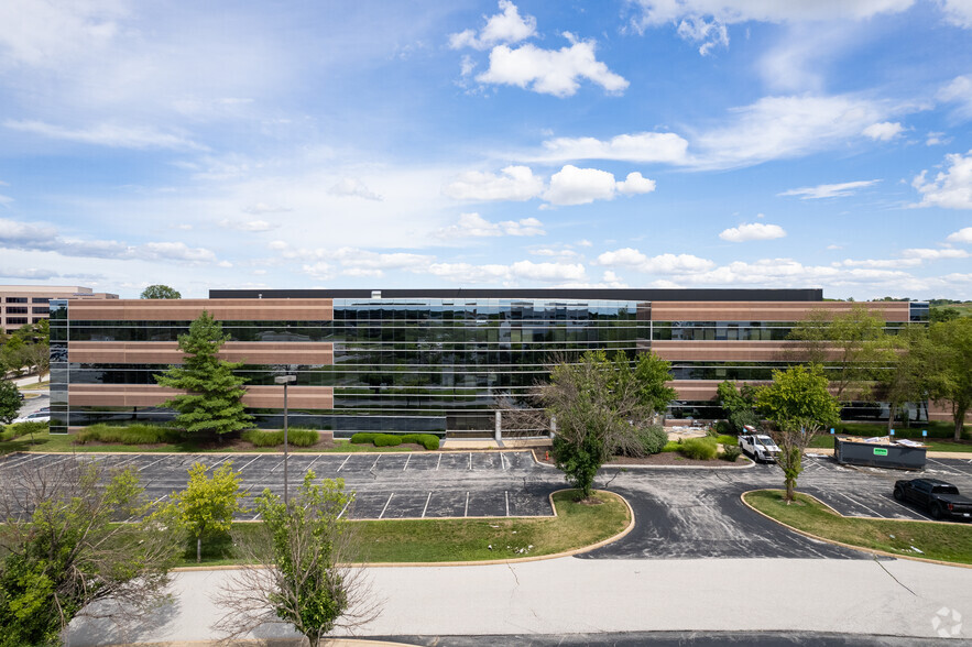 13640-13690 Riverport Dr, Maryland Heights, MO en alquiler - Foto del edificio - Imagen 2 de 14