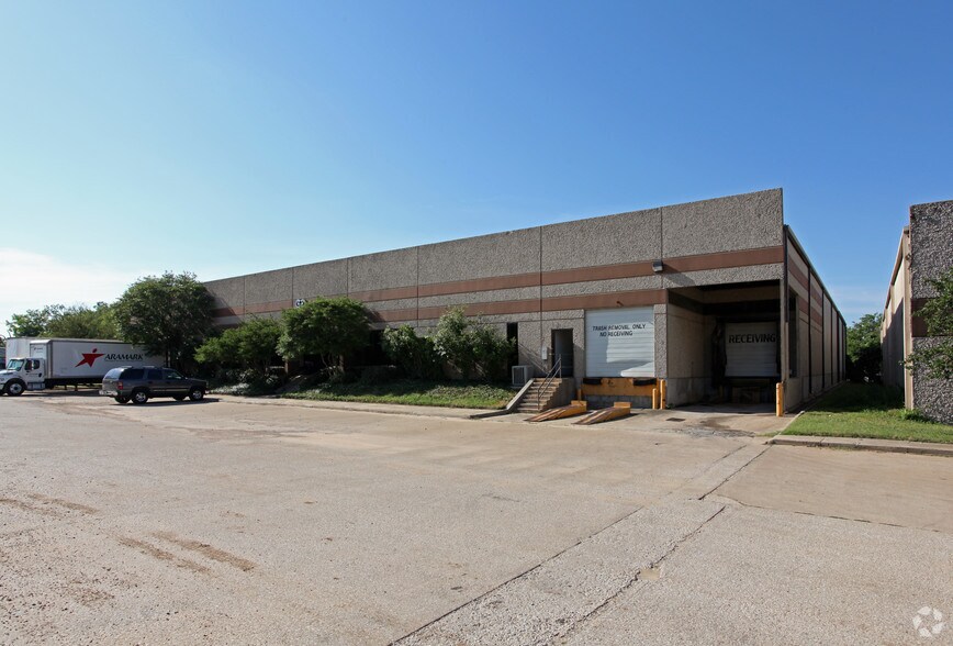 1410 Vinylex Dr, Carrollton, TX en alquiler - Foto del edificio - Imagen 3 de 27