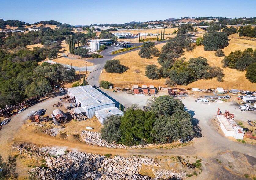 13165 Sanguinetti Rd, Sonora, CA en venta - Foto del edificio - Imagen 2 de 2