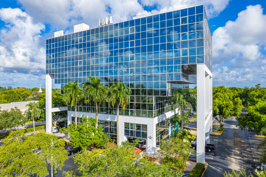 210 N University Dr, Coral Springs, FL en alquiler - Foto del edificio - Imagen 3 de 12