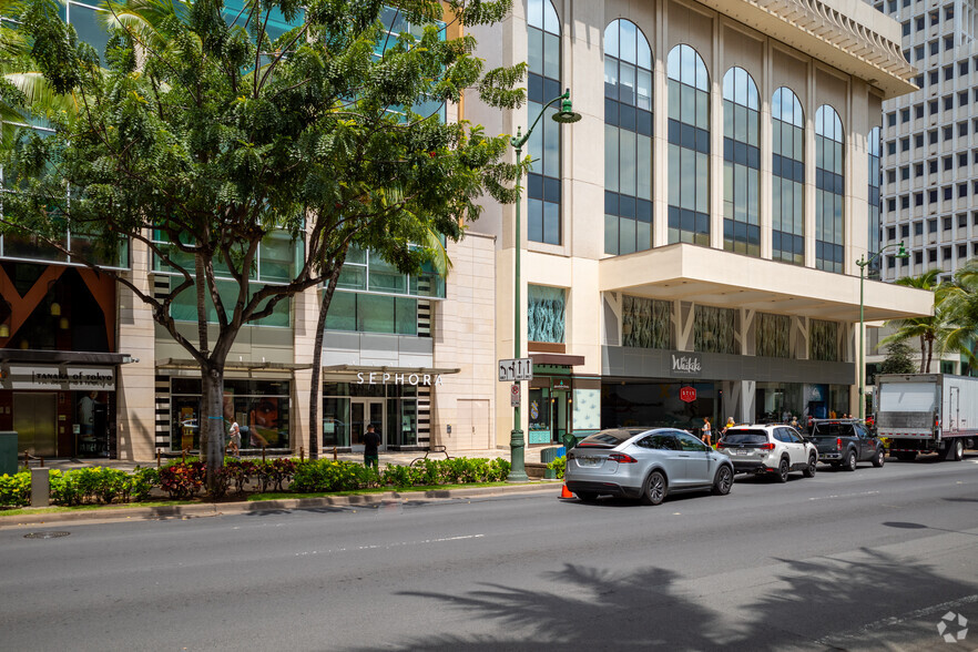 2250 Kalakaua Ave, Honolulu, HI en alquiler - Foto del edificio - Imagen 3 de 13