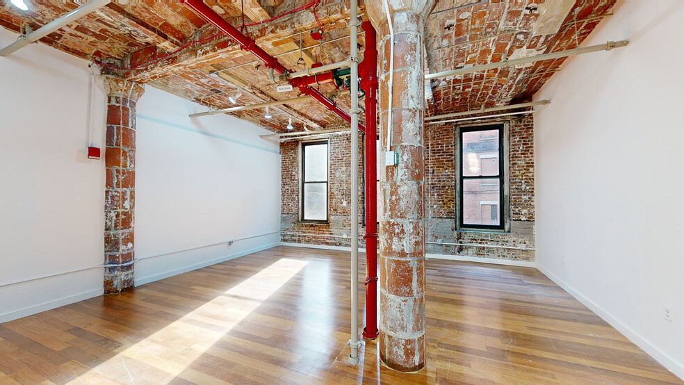 58-78 Jay St, Brooklyn, NY en alquiler - Matterport 3D Scan - Imagen 2 de 17