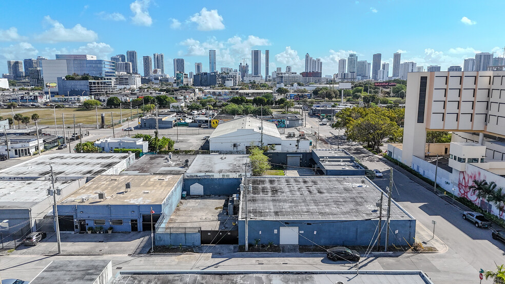 2301 NW 7th Pl, Miami, FL en venta - Foto del edificio - Imagen 2 de 25