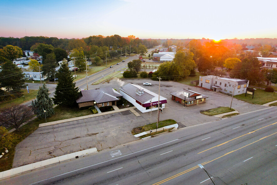 2500 Cedar St, Holt, MI en venta - Foto del edificio - Imagen 1 de 8