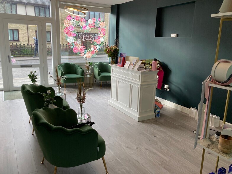 70-72 Sheffield Rd, Hoyland en venta - Foto del interior - Imagen 3 de 5