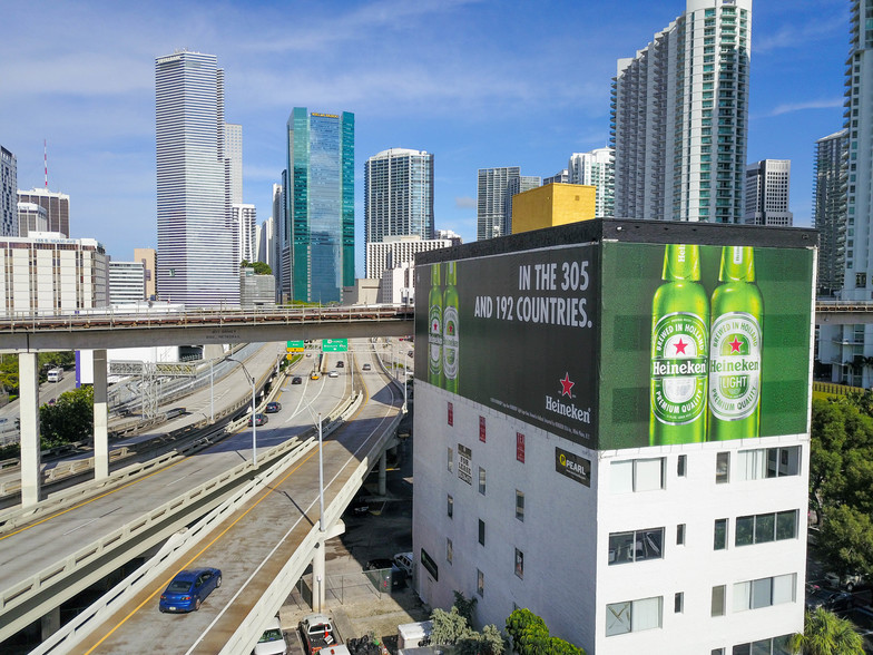 111 SW 3rd St, Miami, FL en alquiler - Foto del edificio - Imagen 1 de 10