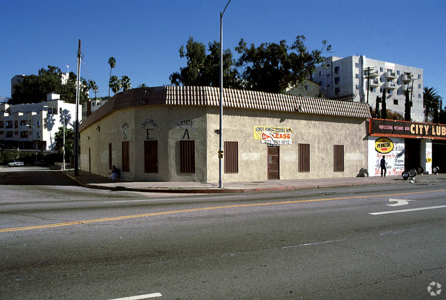 222 N Virgil Ave, Los Angeles, CA en venta - Foto del edificio - Imagen 2 de 4