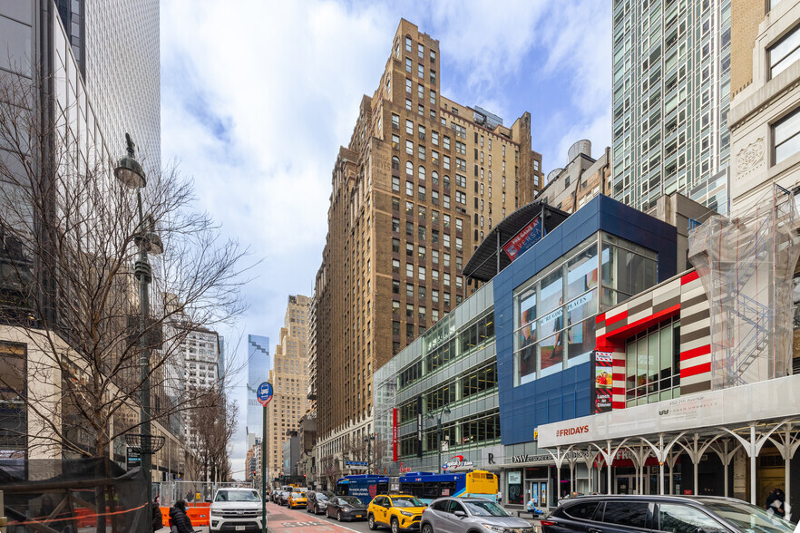 14 Penn Plaza, New York, NY en alquiler - Foto del edificio - Imagen 2 de 7