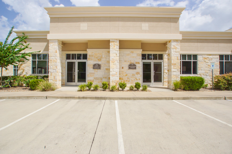 32731 Egypt Ln, Magnolia, TX en alquiler - Foto del edificio - Imagen 2 de 30