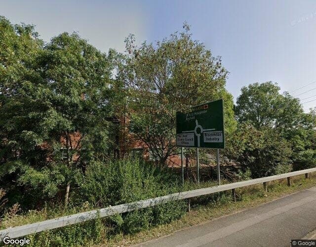 3 The Lakes, Northampton en alquiler - Foto del edificio - Imagen 3 de 3