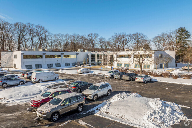 Más detalles para 8 Griffin Rd N, Windsor, CT - Oficinas en venta