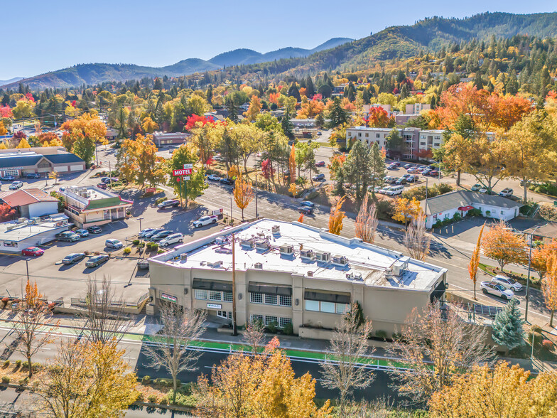 1400 Ashland St, Ashland, OR en alquiler - Foto del edificio - Imagen 1 de 9