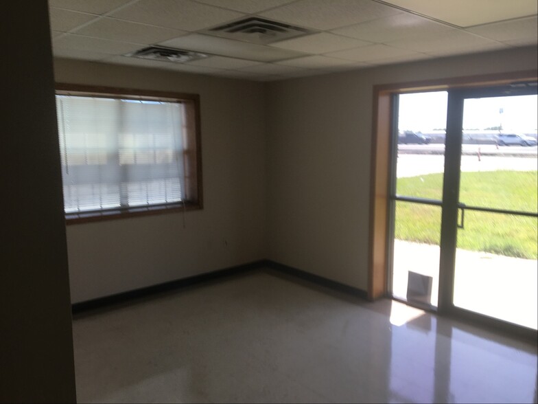 5007 Highway 90 E, Broussard, LA en alquiler - Foto del interior - Imagen 2 de 8