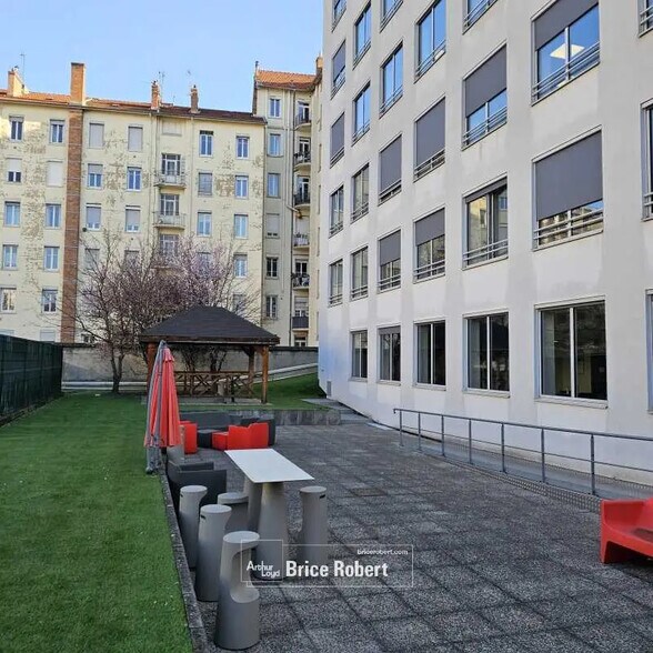 Flex en Lyon en alquiler - Foto del edificio - Imagen 2 de 8