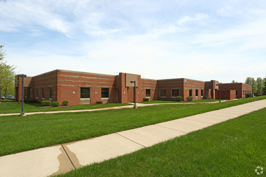 3767 Ranchero Dr, Ann Arbor, MI en alquiler - Foto del edificio - Imagen 2 de 8