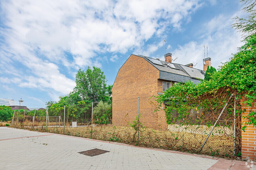 Calle de Belice, 2, Madrid, Madrid en venta - Foto del edificio - Imagen 3 de 3