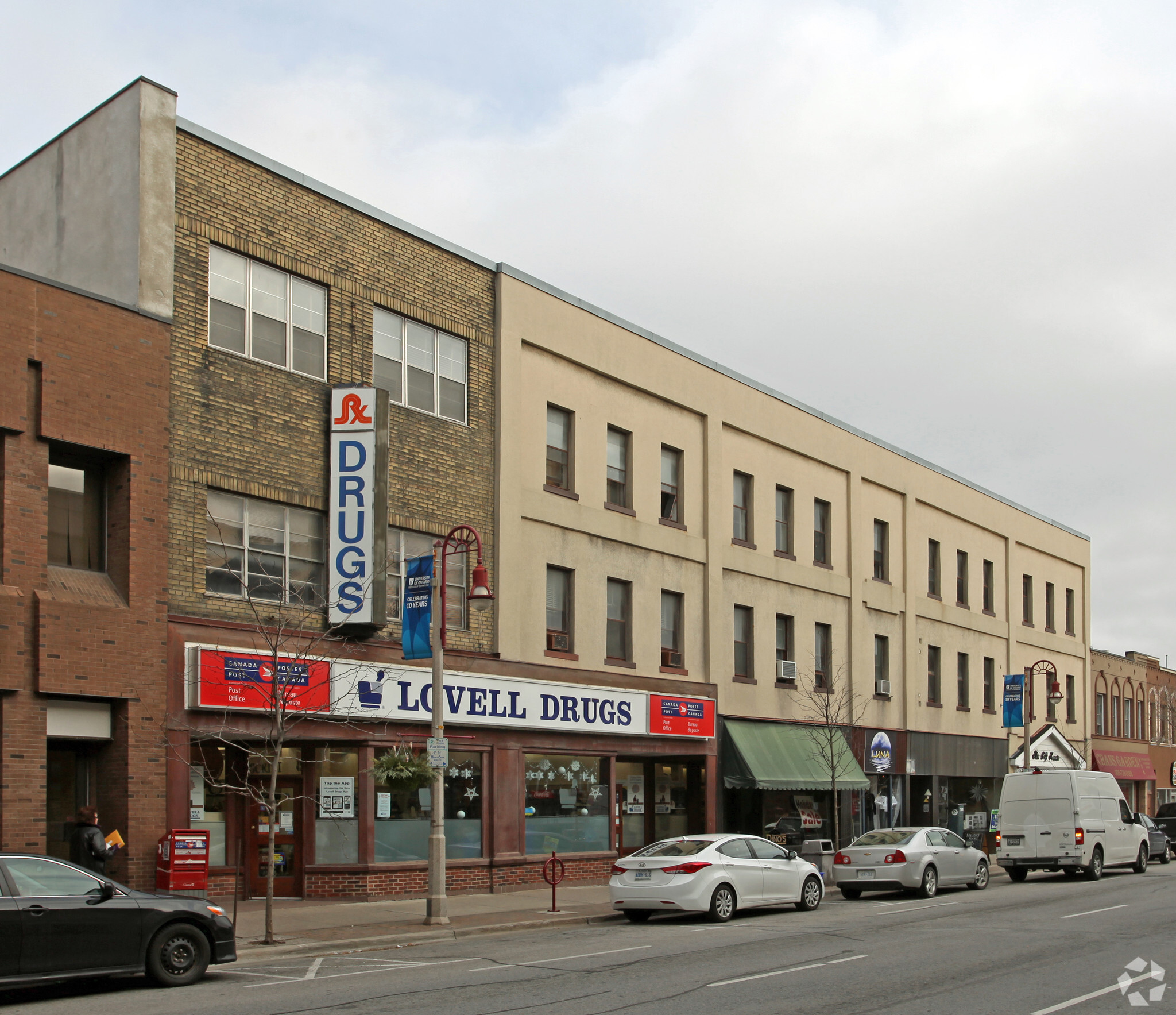 7-18 King St E, Oshawa, ON en alquiler Foto del edificio- Imagen 1 de 4