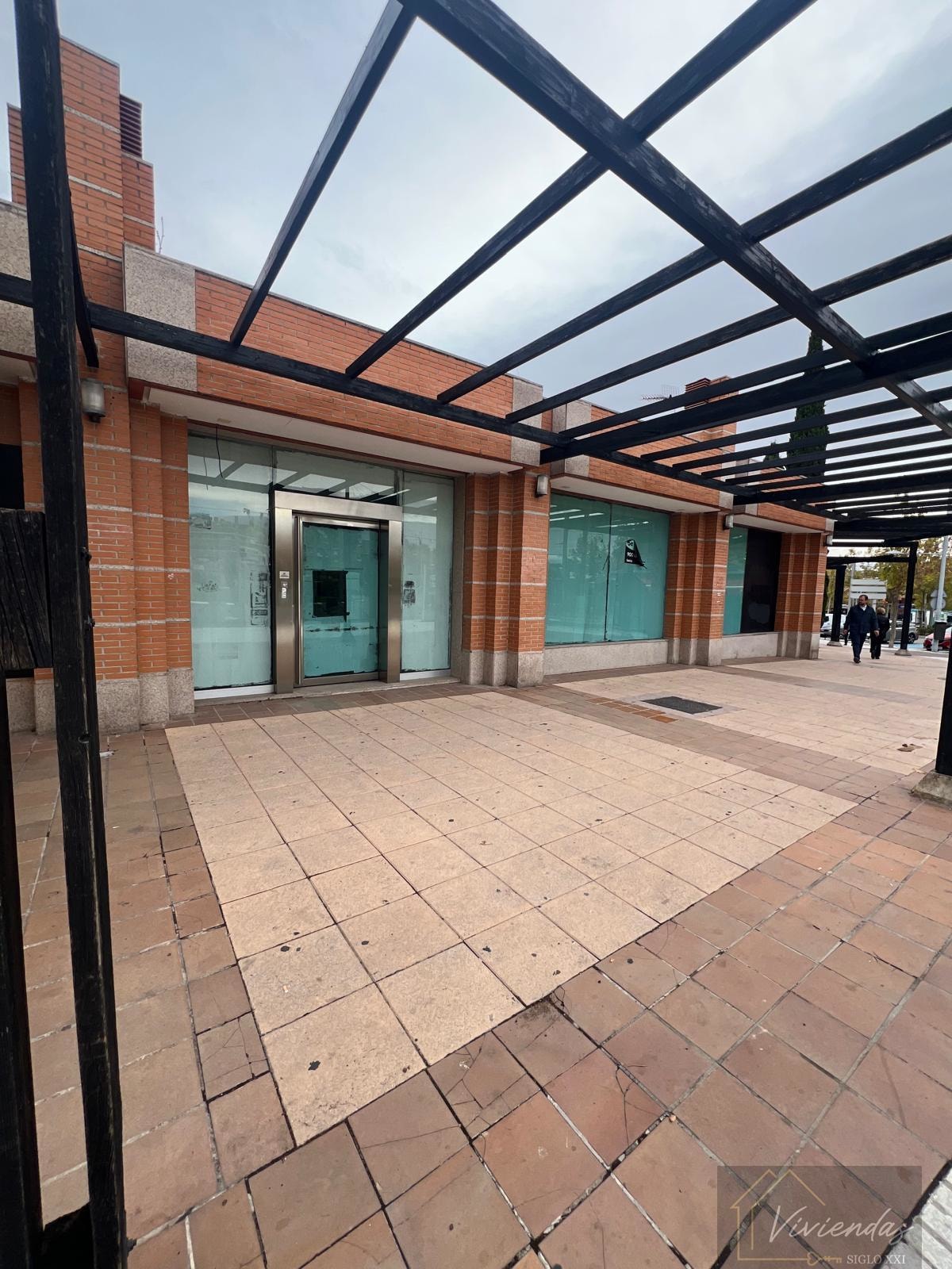 Local en Boadilla del Monte, Madrid en alquiler Foto del edificio- Imagen 1 de 5