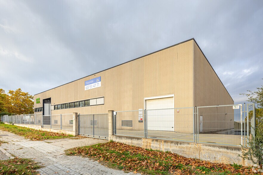 Carrer de Ramon Farguell, 51-53, Manresa, Barcelona en venta - Foto del edificio - Imagen 3 de 8