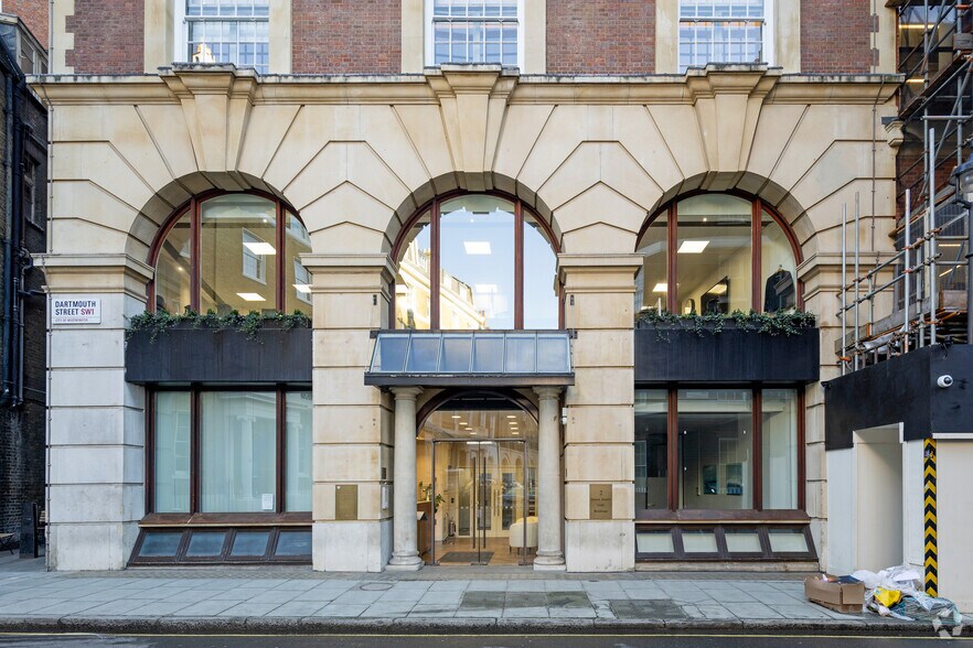 2 Queen Annes Gate Buildings, London en alquiler - Foto del edificio - Imagen 3 de 3