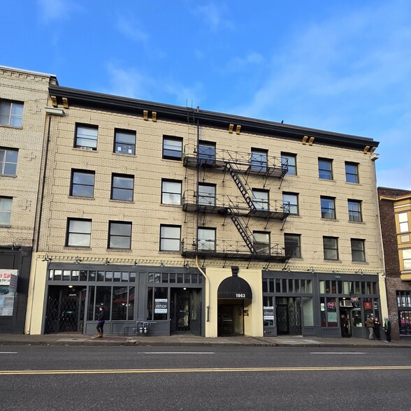 1951-1967 NW Burnside St, Portland, OR en alquiler - Foto del edificio - Imagen 2 de 12