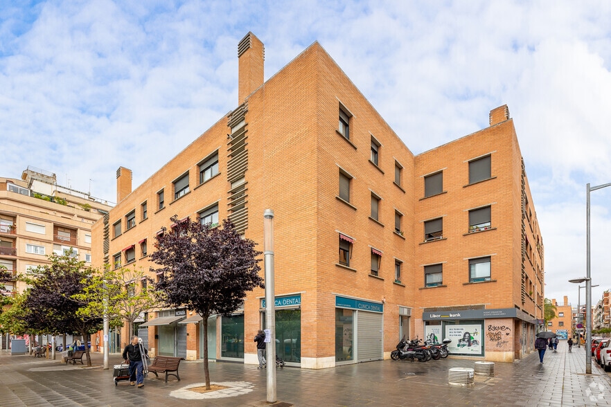 Edificio residencial en L'Hospitalet de Llobregat, Barcelona en venta - Foto principal - Imagen 1 de 2