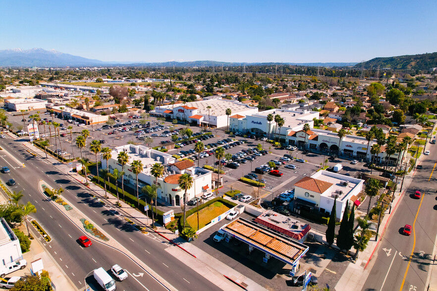 1830 Durfee Ave, South El Monte, CA en alquiler - Foto del edificio - Imagen 1 de 10