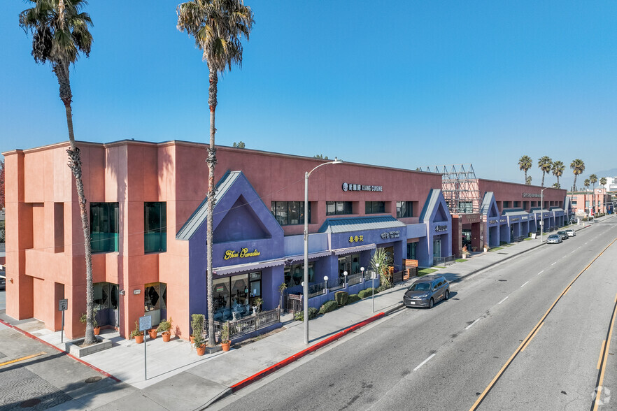 145 N Atlantic Blvd, Monterey Park, CA en alquiler - Foto del edificio - Imagen 1 de 34