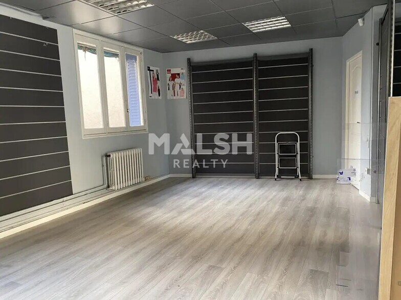 Local en Lyon en venta - Foto del interior - Imagen 3 de 7