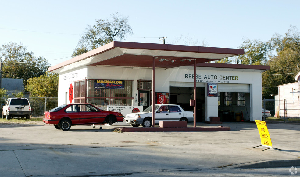 2248 E Commerce St, San Antonio, TX en venta - Foto principal - Imagen 1 de 8