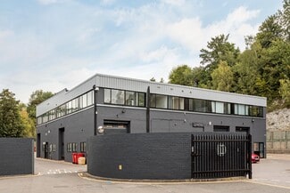 Más detalles de Redlands, Coulsdon - Flex, nave en alquiler
