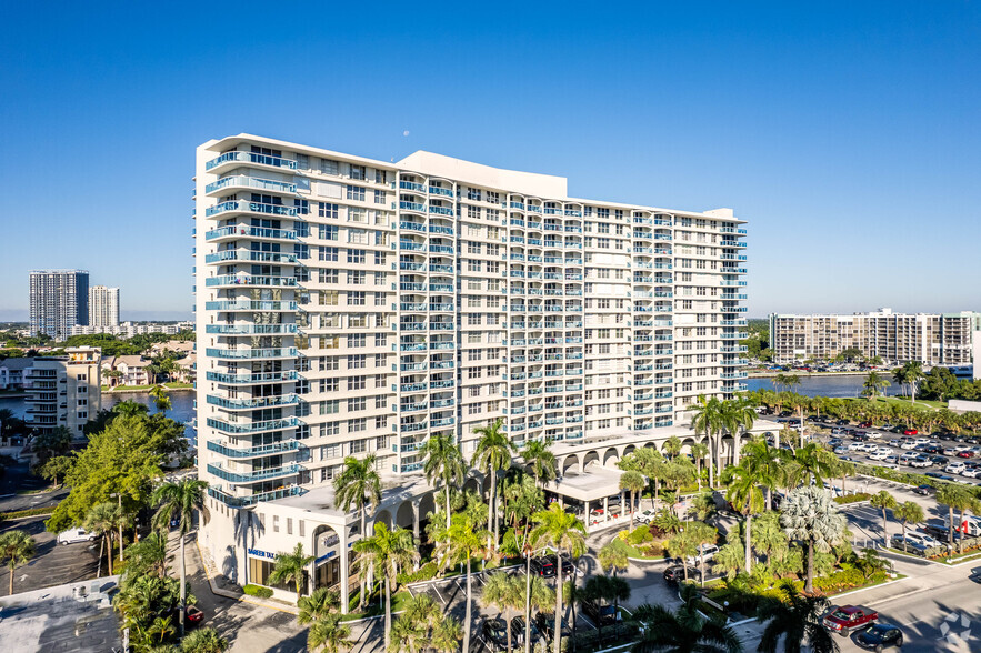 3800 S Ocean Dr, Hollywood, FL en alquiler - Foto del edificio - Imagen 1 de 14